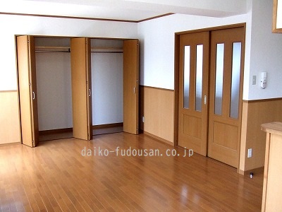 シャレード茜401-4